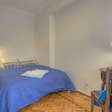 Santa Apolonia 7d - 6 Bedrooms * Lisbon