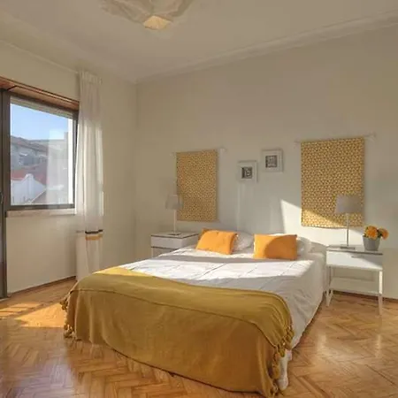 Santa Apolonia 7d - 6 Bedrooms *