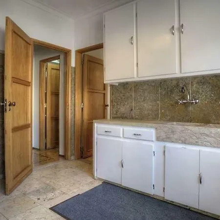 Appartement Santa Apolonia 7d - 6 Bedrooms Lissabon